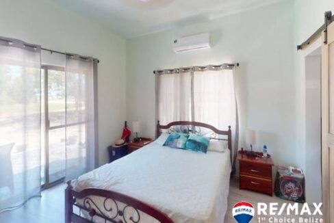 3220_PalmDrBedroom1