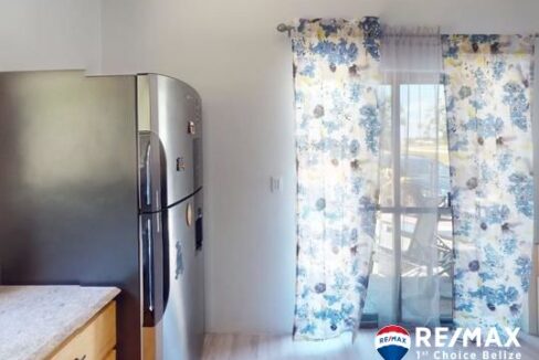3220_PalmDrKitchen1