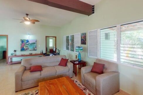 3224_PlantationDriveLivingRoom