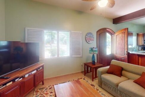 3224_PlantationDriveLivingRoom2