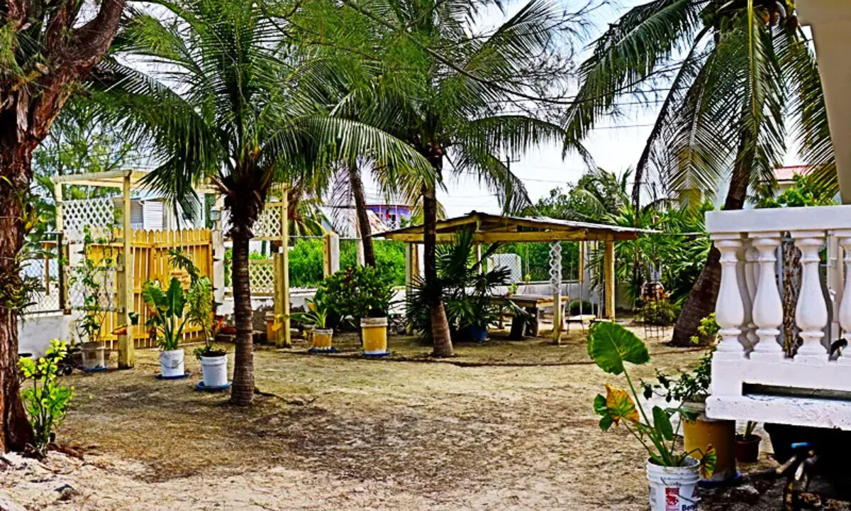 Bay_Breeze_Apartments_009_caye_caulker_belize