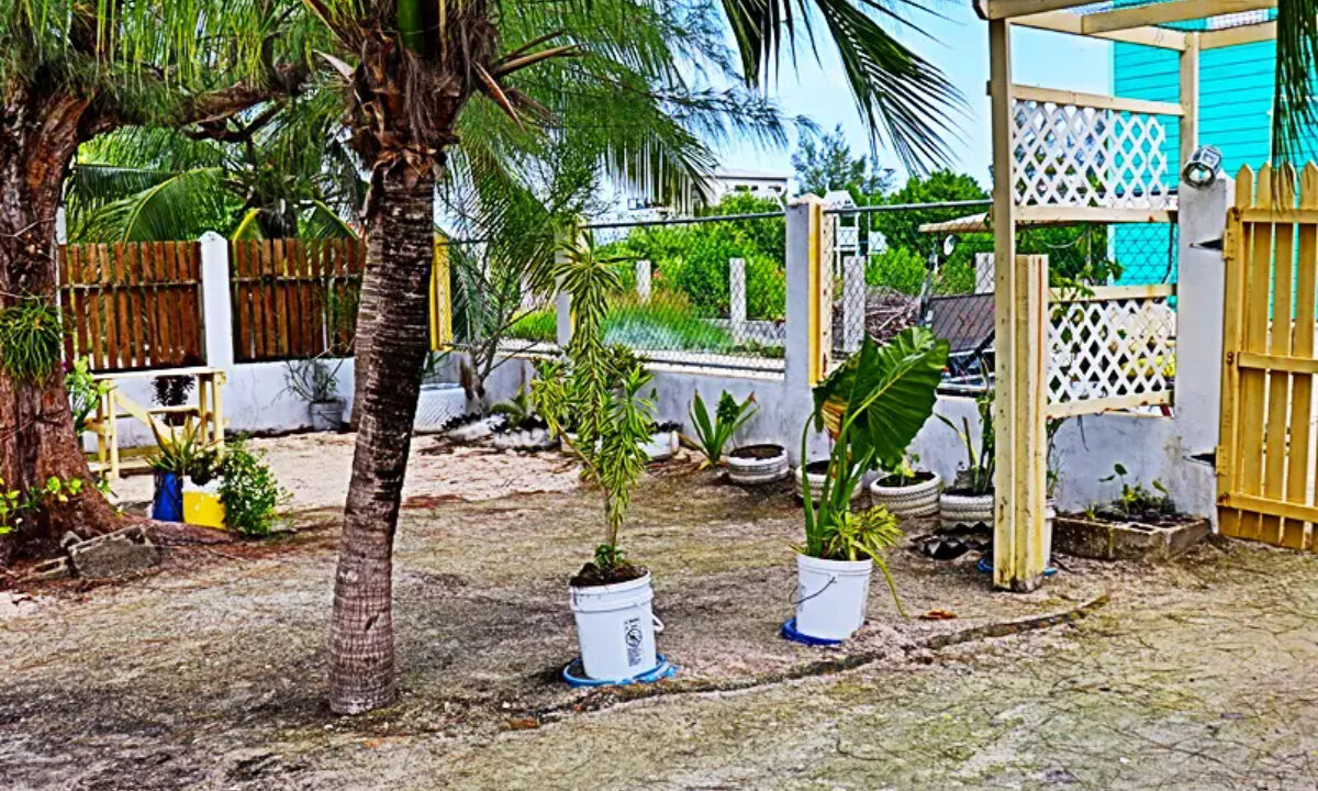 Bay_Breeze_Apartments_011_caye_caulker_belize