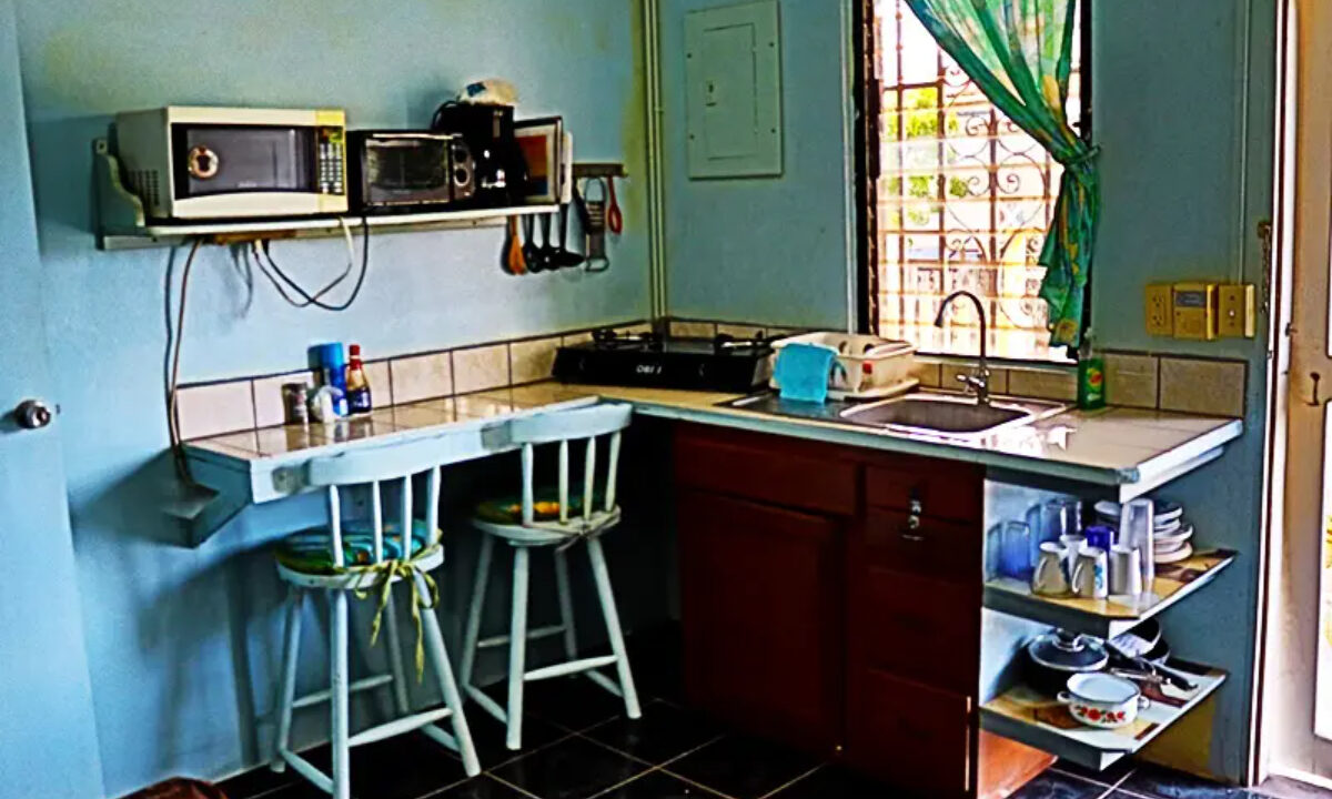 Bay_Breeze_Apartments_028_caye_caulker_belize
