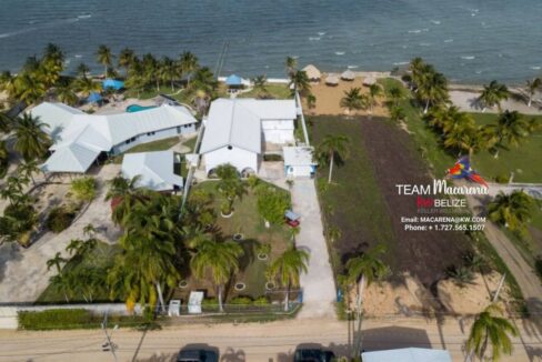 Beautifully-Furnished-Waterfront-Home-6-1170x785