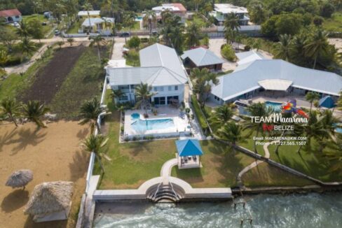 Beautifully-Furnished-Waterfront-Home-8-1170x785
