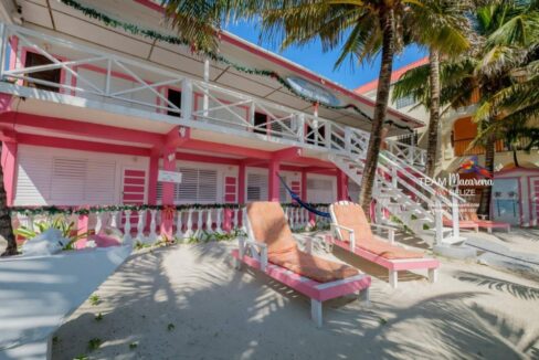 Belize-Resort-with-Views-of-Barrier-Reef1-1170x785