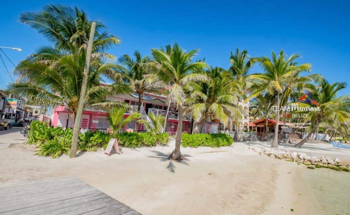Belize-Resort-with-Views-of-Barrier-Reef11-1170x785
