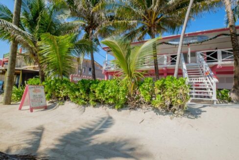 Belize-Resort-with-Views-of-Barrier-Reef8-1170x785