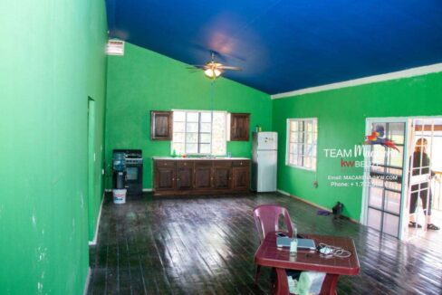 Charming-Triplex-in-San-Ignacio15-1170x785