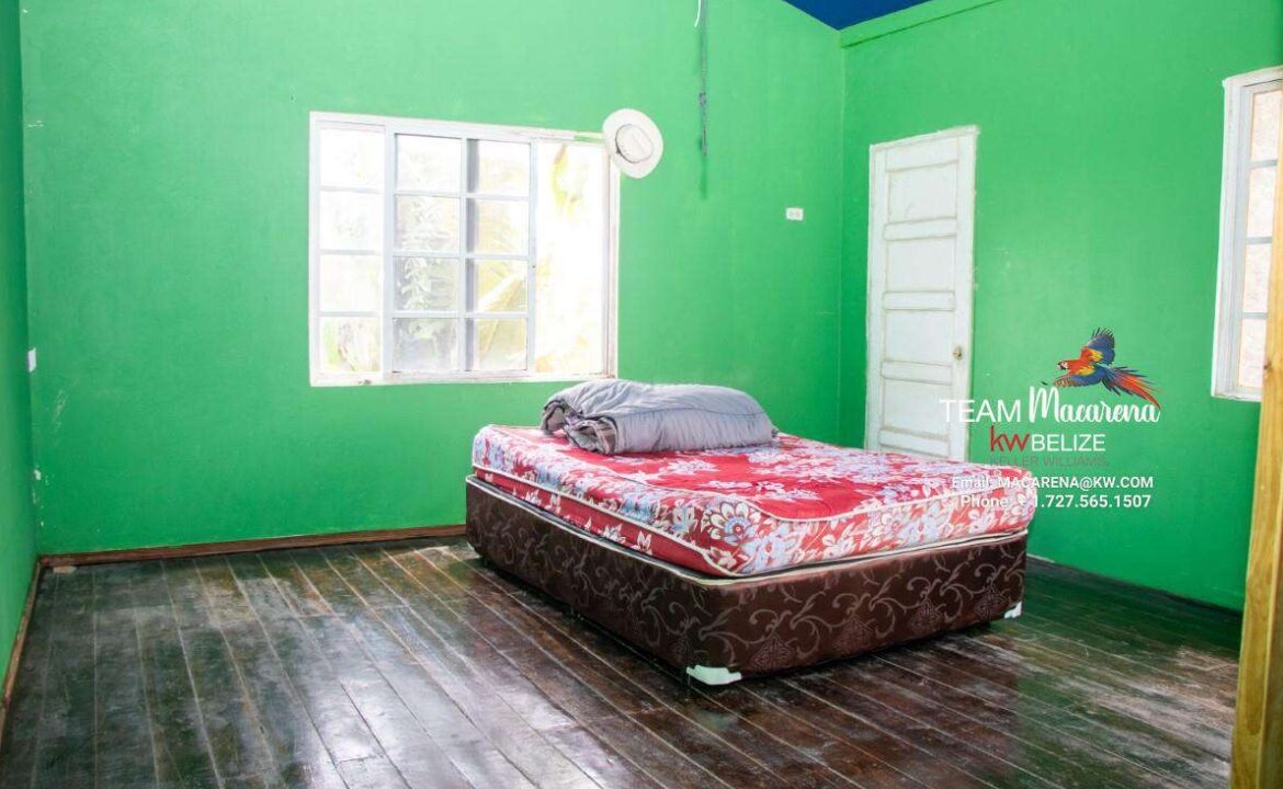 Charming-Triplex-in-San-Ignacio18-1170x785
