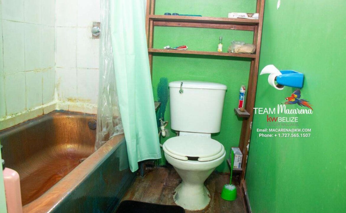 Charming-Triplex-in-San-Ignacio22-1170x785