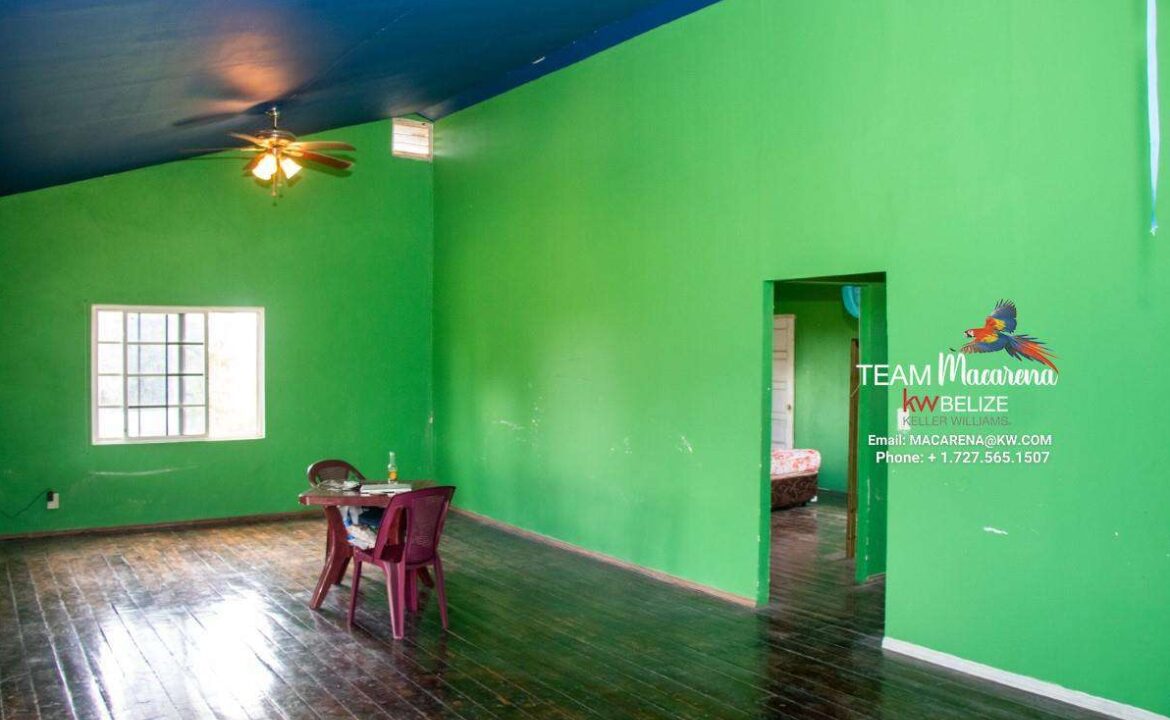 Charming-Triplex-in-San-Ignacio31-1170x785