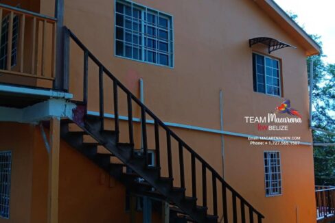 Charming-Triplex-in-San-Ignacio5-1170x785