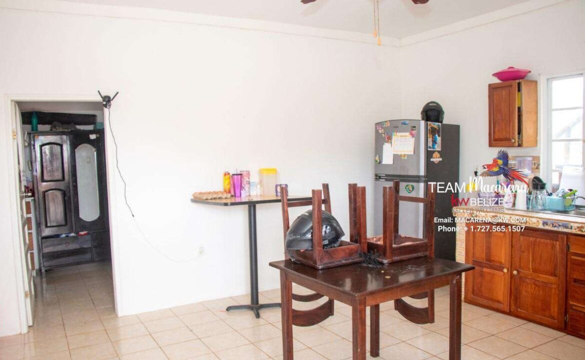 Charming-Triplex-in-San-Ignacio6-1-1170x785