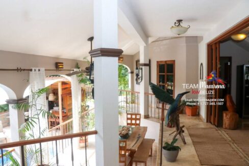 Exquisite-Belize-Luxury-Estate-Santa-Elena10-1170x785