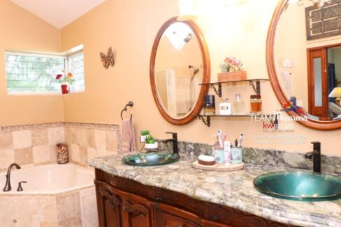 Exquisite-Belize-Luxury-Estate-Santa-Elena14-1170x785