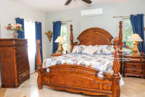 Exquisite-Belize-Luxury-Estate-Santa-Elena18-1170x785