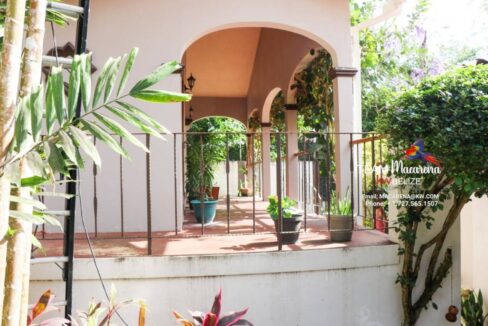 Exquisite-Belize-Luxury-Estate-Santa-Elena24-1170x785