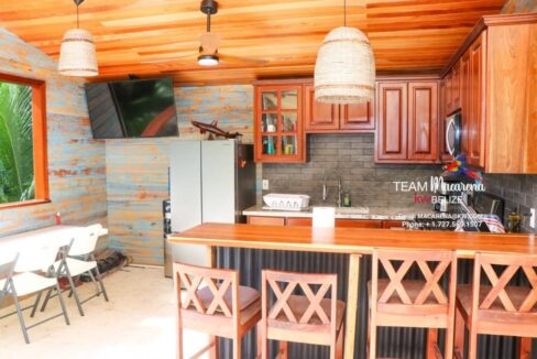 Exquisite-Belize-Luxury-Estate-Santa-Elena31-1170x785
