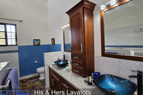 His-and-Hers-Lavatory-Spacious-Bathroom-copy-835x467