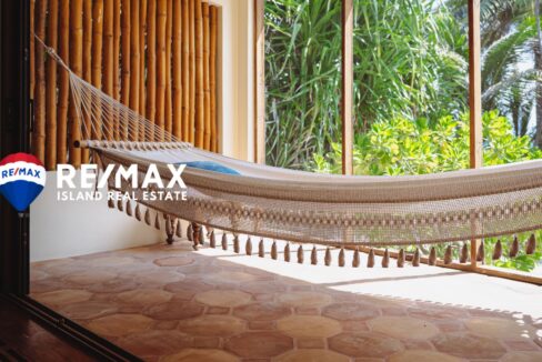 LA-PERLA-EMERALD-RESIZED-WATERMARKED-20