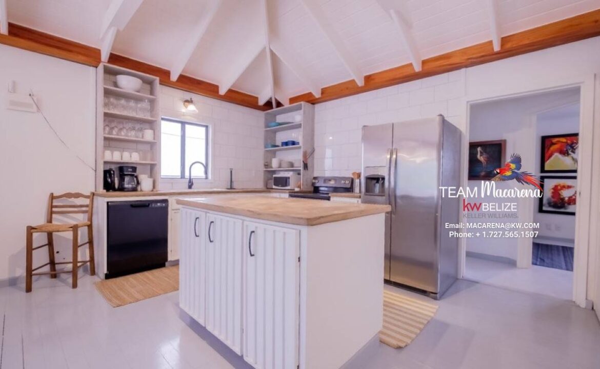 Le-Reve-Four-Bedroom-Home-with-Casita13-1170x785