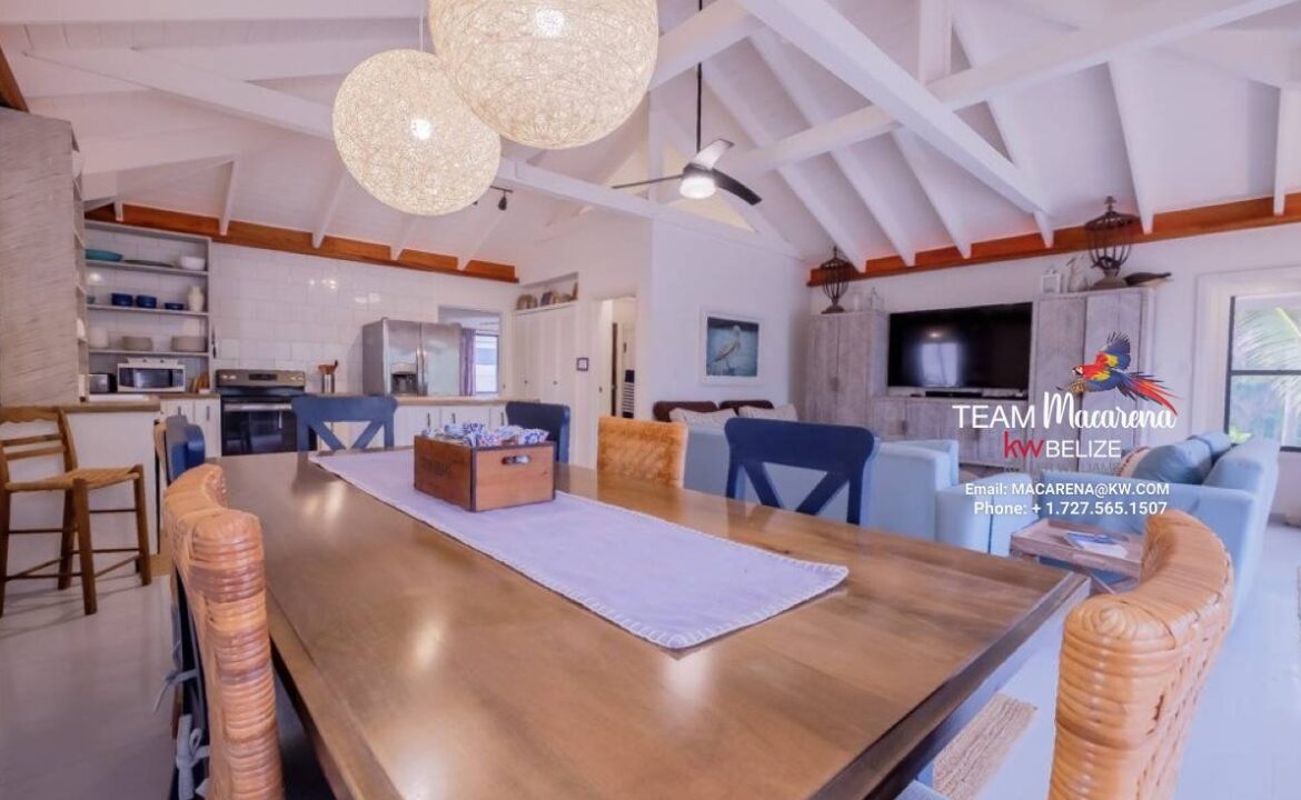 Le-Reve-Four-Bedroom-Home-with-Casita19-1170x785