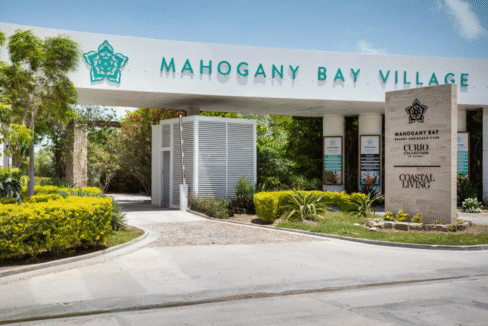 Mahogany-Bay-Village-Property-Gate