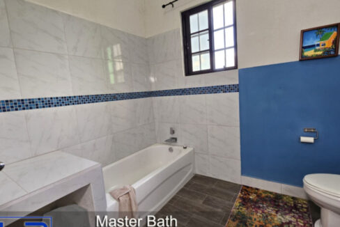 Maset-bath-ceramic-tub-copy-835x467