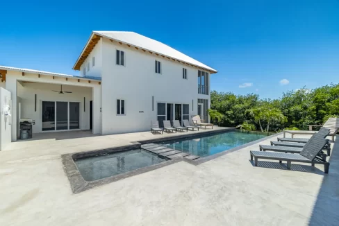 Pool-Courtyard-House-2-Arkell-scaled