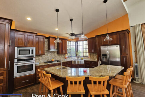 Prep-Cook-Spacious-Kitchen-copy-835x467