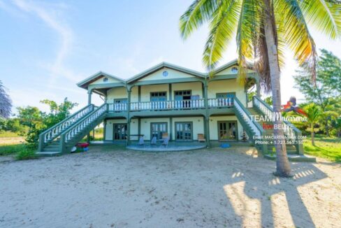 Stunning-Beachfront-House-Sitte-Point16-1170x785