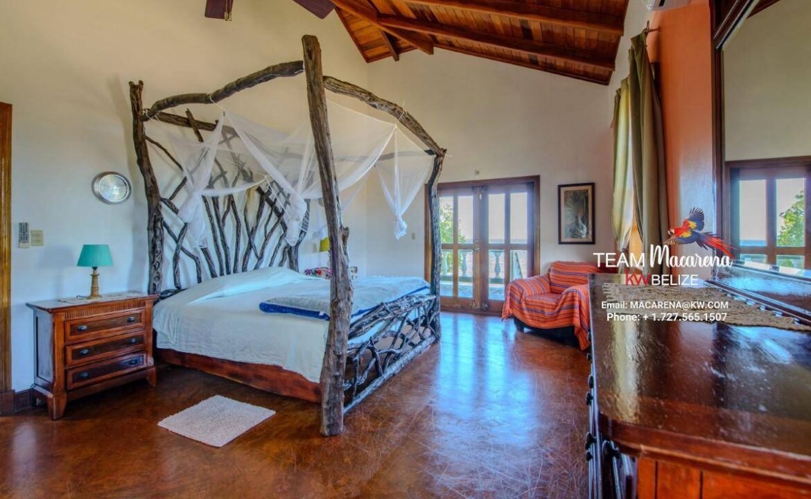 Stunning-Beachfront-House-Sitte-Point4-1170x785