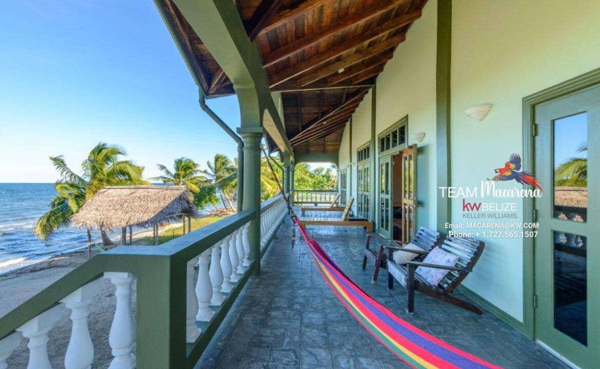 Stunning-Beachfront-House-Sitte-Point9-1170x785