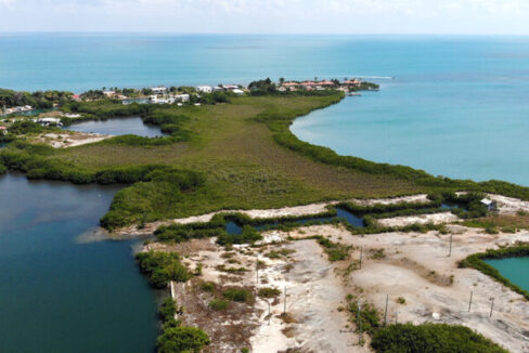 boatslips-in-placencia-800x0-c-center