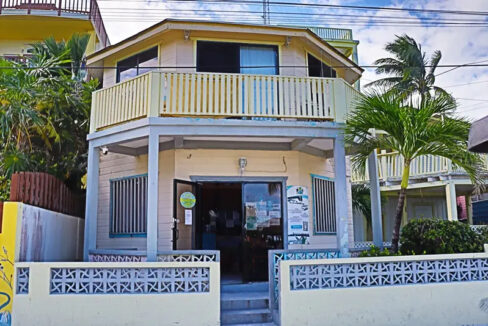 costa_maya_beachfront_hotel_103_caye_caulker_belize