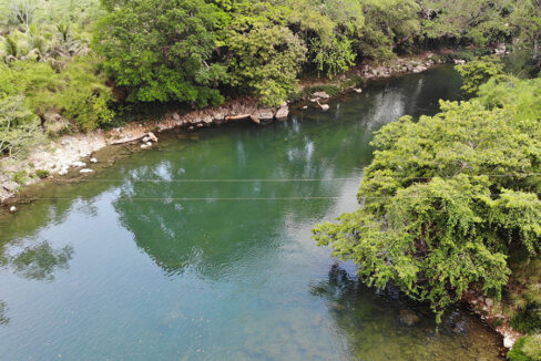 land-in-moho-river