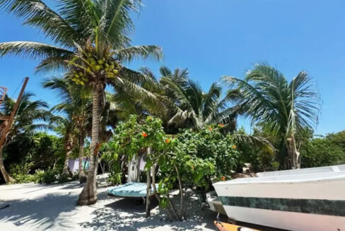rustic_beachfront_retreat004_caye_caulker_belize