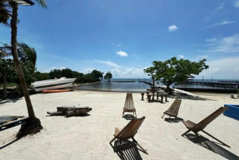 rustic_beachfront_retreat010_caye_caulker_belize