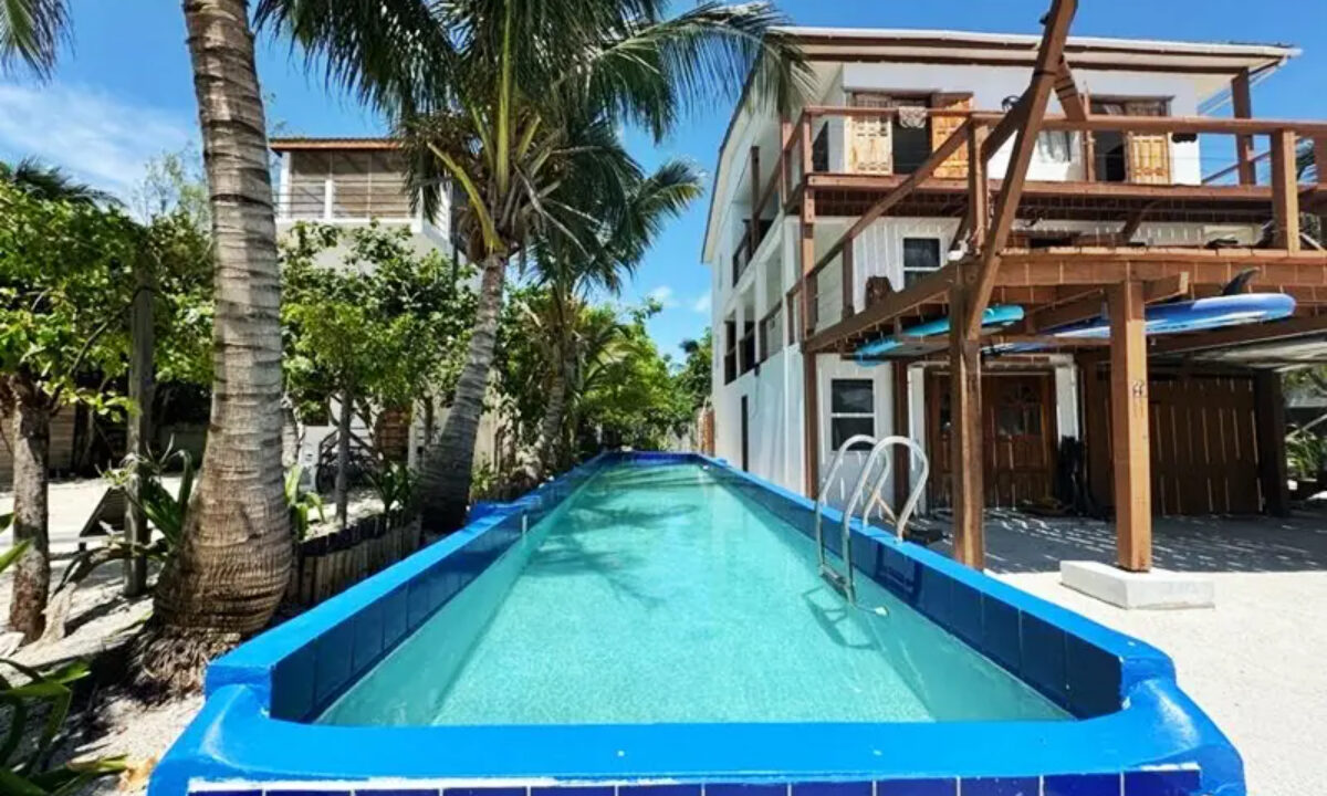 rustic_beachfront_retreat011_caye_caulker_belize