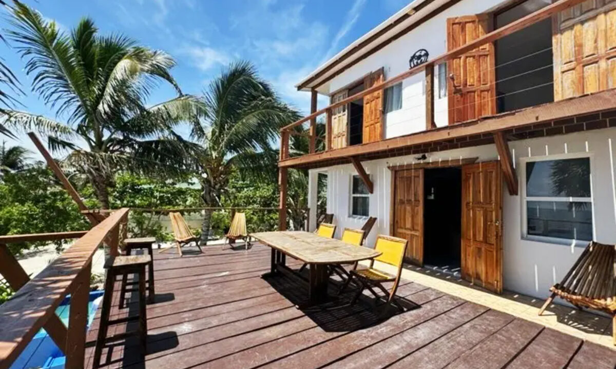 rustic_beachfront_retreat016_caye_caulker_belize