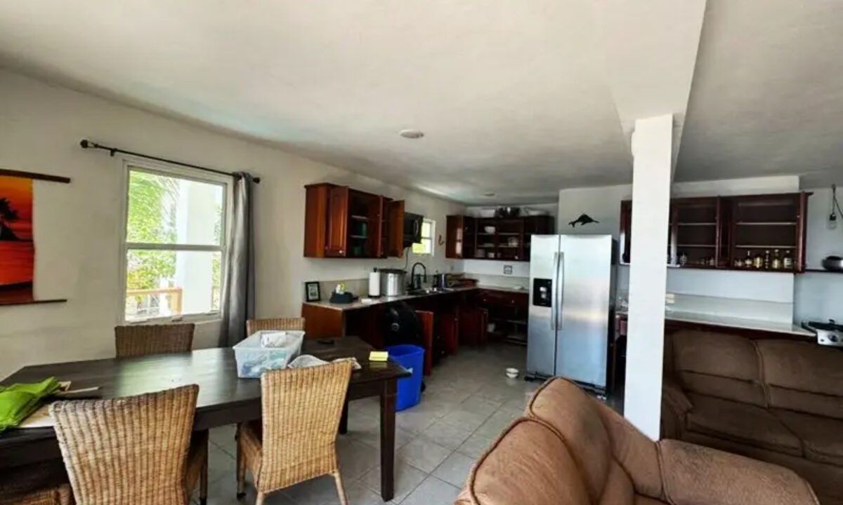 rustic_beachfront_retreat019_caye_caulker_belize