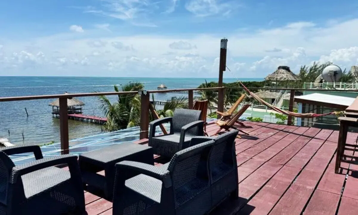rustic_beachfront_retreat021_caye_caulker_belize