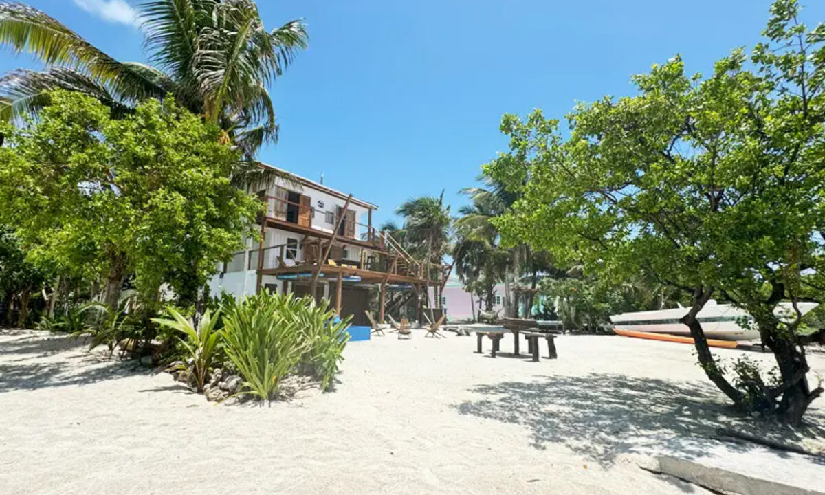 rustic_beachfront_retreat030_caye_caulker_belize