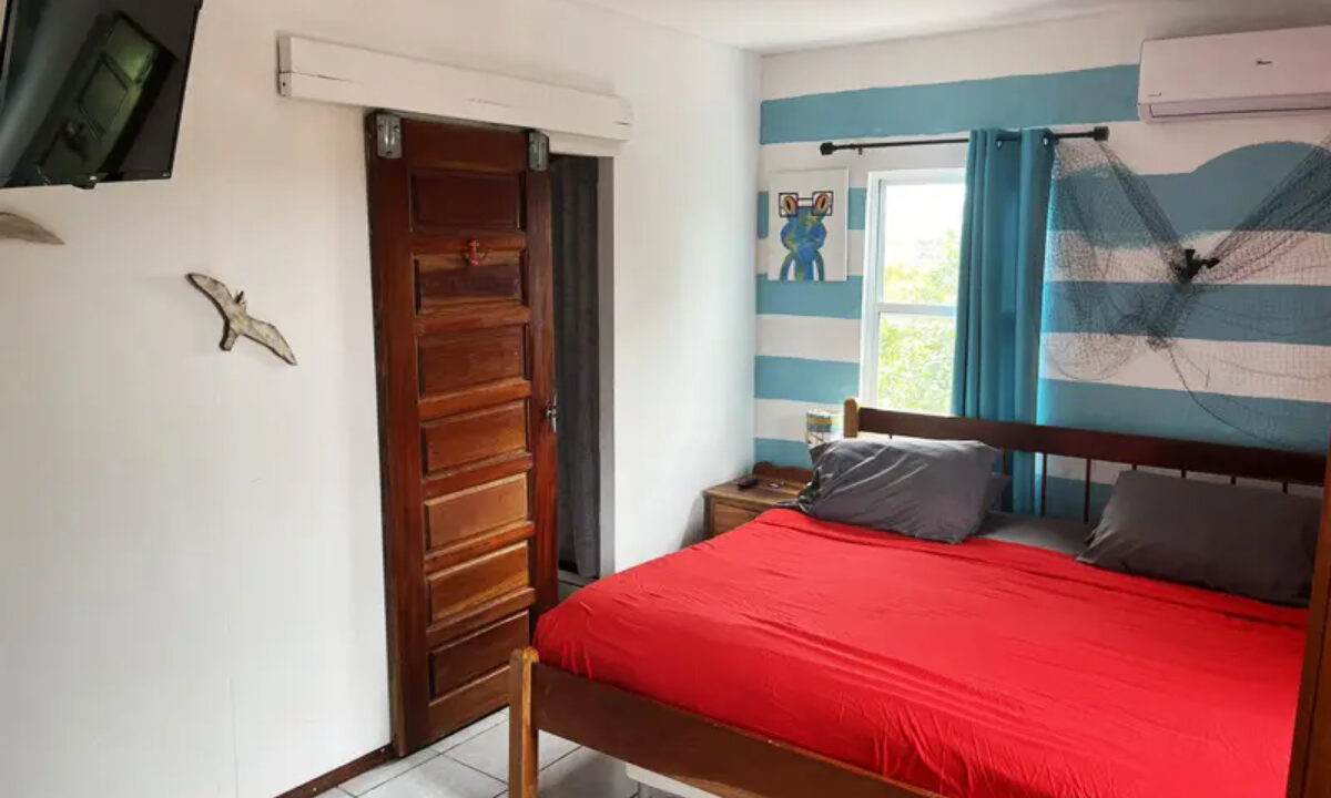 rustic_beachfront_retreat050_caye_caulker_belize