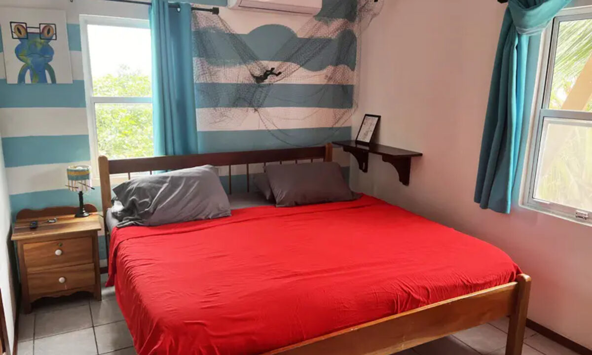 rustic_beachfront_retreat051_caye_caulker_belize