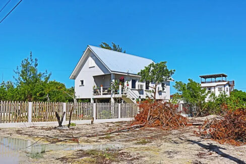 solid_residential_lot_1090_008_caye_caulker_belize