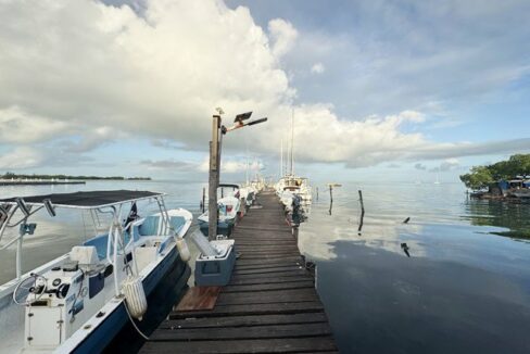 waterfront_in_the_village_011_caye_caulker_belize
