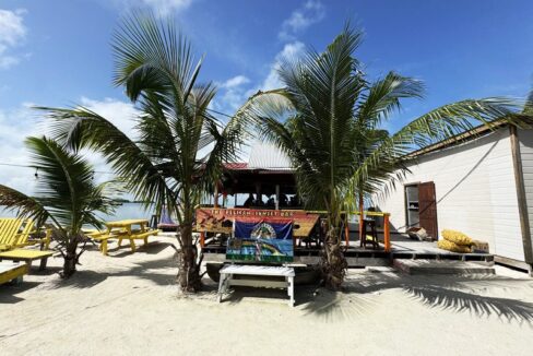 waterfront_in_the_village_102_caye_caulker_belize