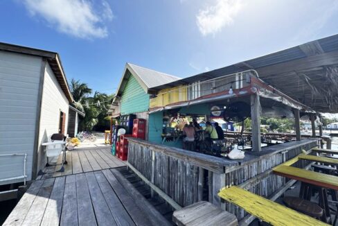waterfront_in_the_village_116_caye_caulker_belize